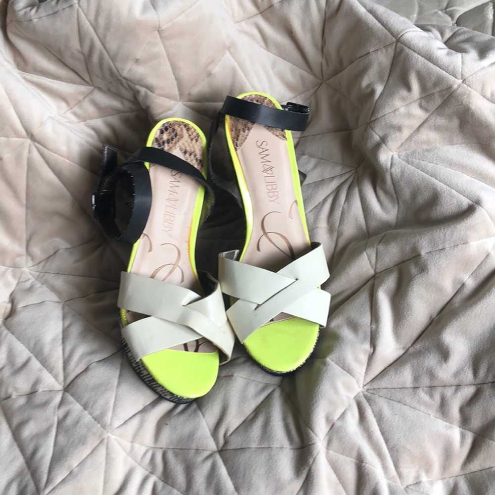 Blk/Wht w Chartreuse Accent Wedges - Picture 3 of 4